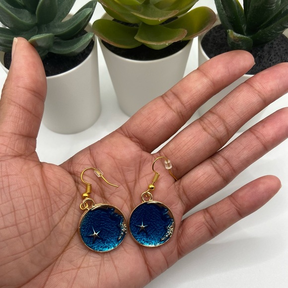 ⭐️Blue Plated Enamel Star Celestial Drop Earrings⭐️ - Picture 3 of 6